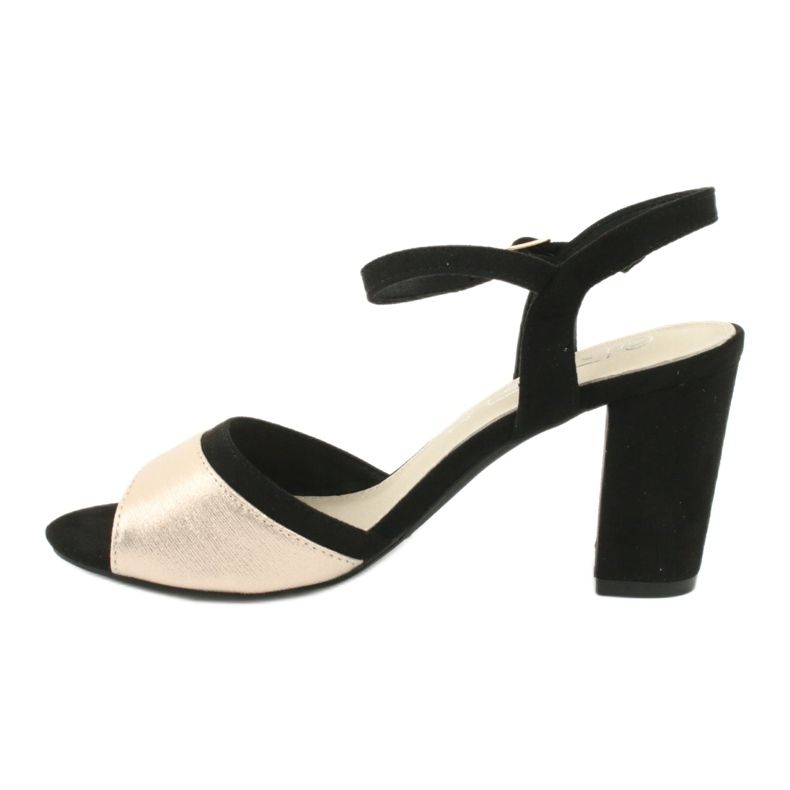 Filippo DS777/20 Sandalias para mujeres en el poste negro/dorado 2