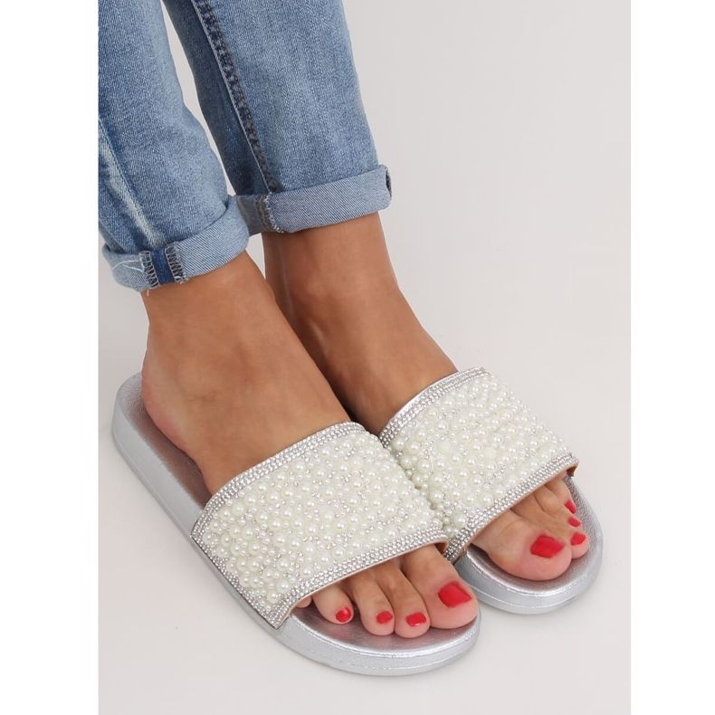 Pantuflas plateadas con perlas BG63 Silver gris 1 Pantuflas plateadas con perlas BG63 Silver gris 1