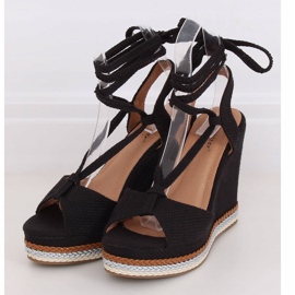 Negro GP07 Sandalias de cuña negras 1