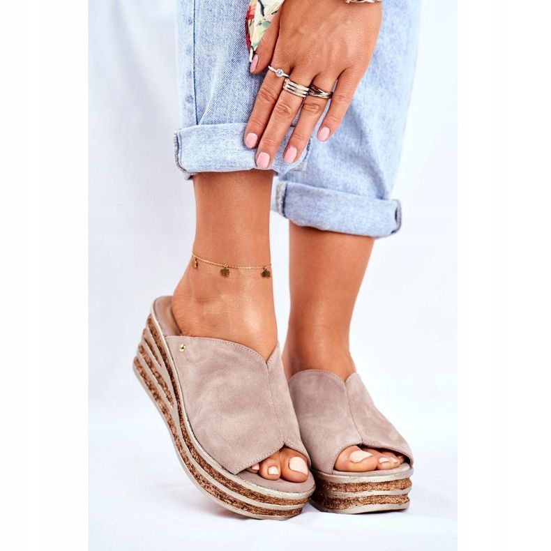 Pantuflas Mujer Piel Con Cuña Nicole 2559 Limonada beige 1