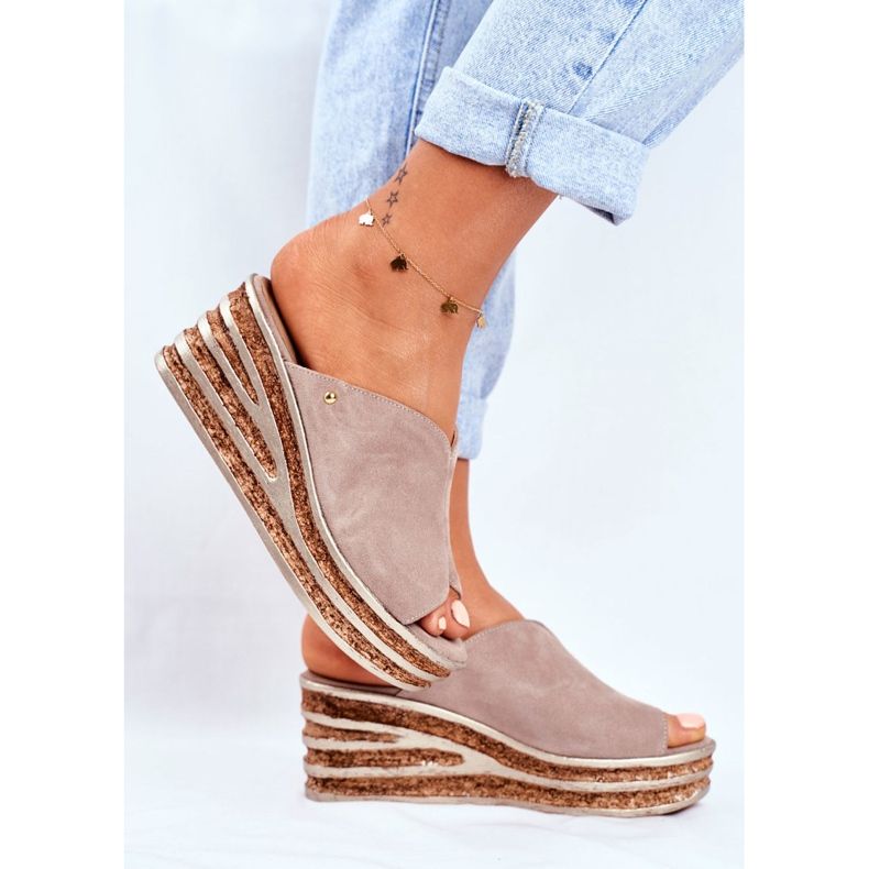 Pantuflas Mujer Piel Con Cuña Nicole 2559 Limonada beige 2