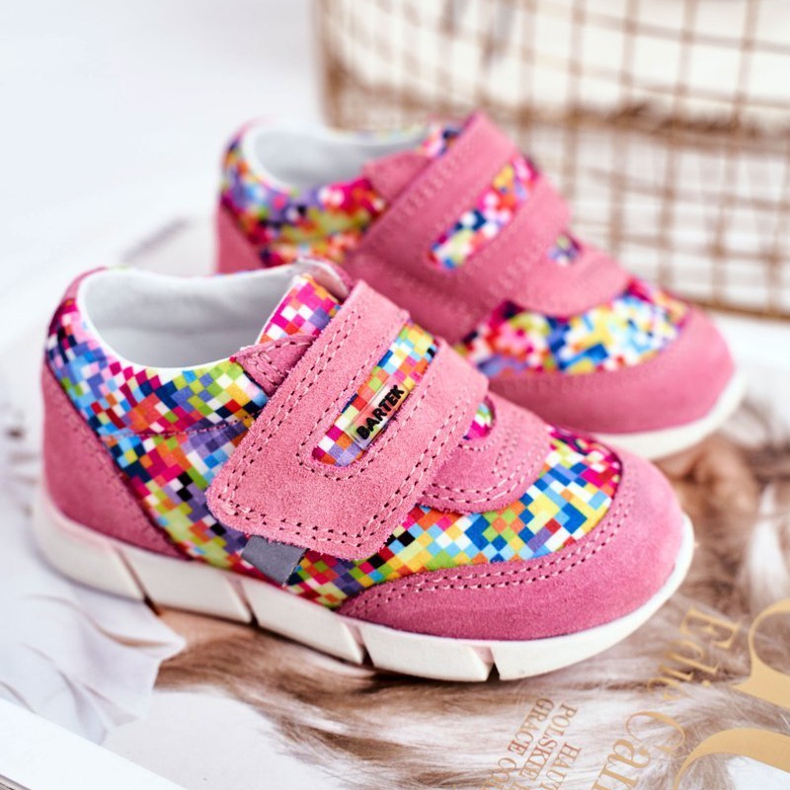 Bartek S.A. Zapatos Infantiles Para Niña Rosa Bartek T-71949 / S19 rosado 1