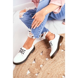 SEA Brogues de mujer lacados en blanco ¡Hazlo mejor! 3