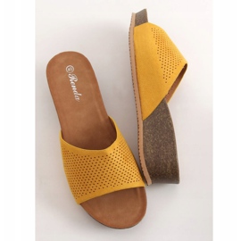Pantuflas cuñas bajas miel 10-238 Amarillo 1
