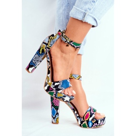 SEA Sandalias de mujer en un tacón alto de serpiente colorida Figaro multicolor 2