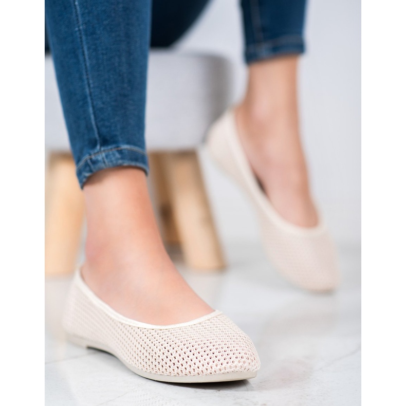 SHELOVET Bailarinas ligeras caladas marrón 1