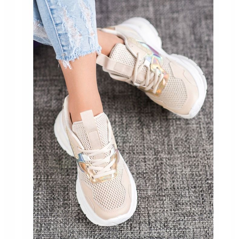 Mannika Zapatillas de deporte de moda con malla marrón 2 Mannika Zapatillas de deporte de moda con malla marrón 2