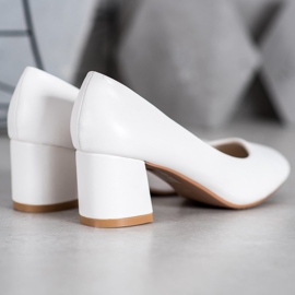 SHELOVET Zapatos de tacón blancos con cuero ecológico 3