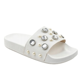 Pantuflas blancas con perlas H-6567 blanco 1