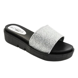 Pantuflas plateadas brillantes E3969 gris 1 Pantuflas plateadas brillantes E3969 gris 1