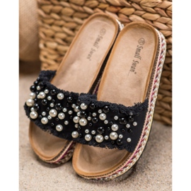 Small Swan Zapatillas En La Plataforma Con Perlas negro 1 Small Swan Zapatillas En La Plataforma Con Perlas negro 1