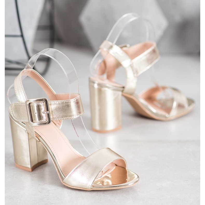 Small Swan Sandalias en una barra con cuero ecológico dorado 1