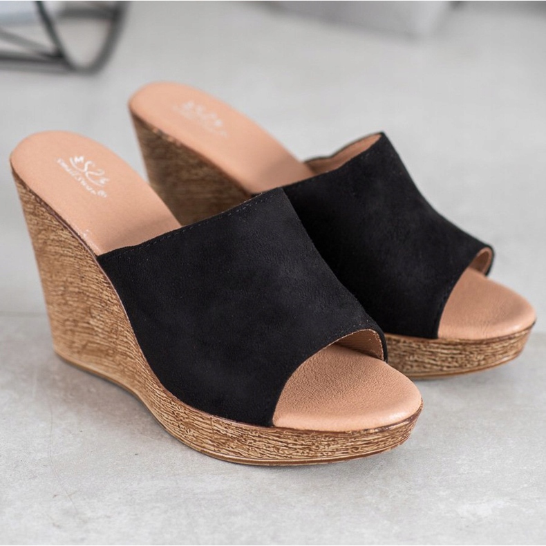 Small Swan Pantuflas de ante ligero negro 1