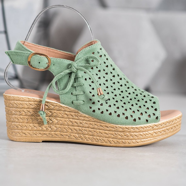 Small Swan Cómodas sandalias caladas verde 2 Small Swan Cómodas sandalias caladas verde 2