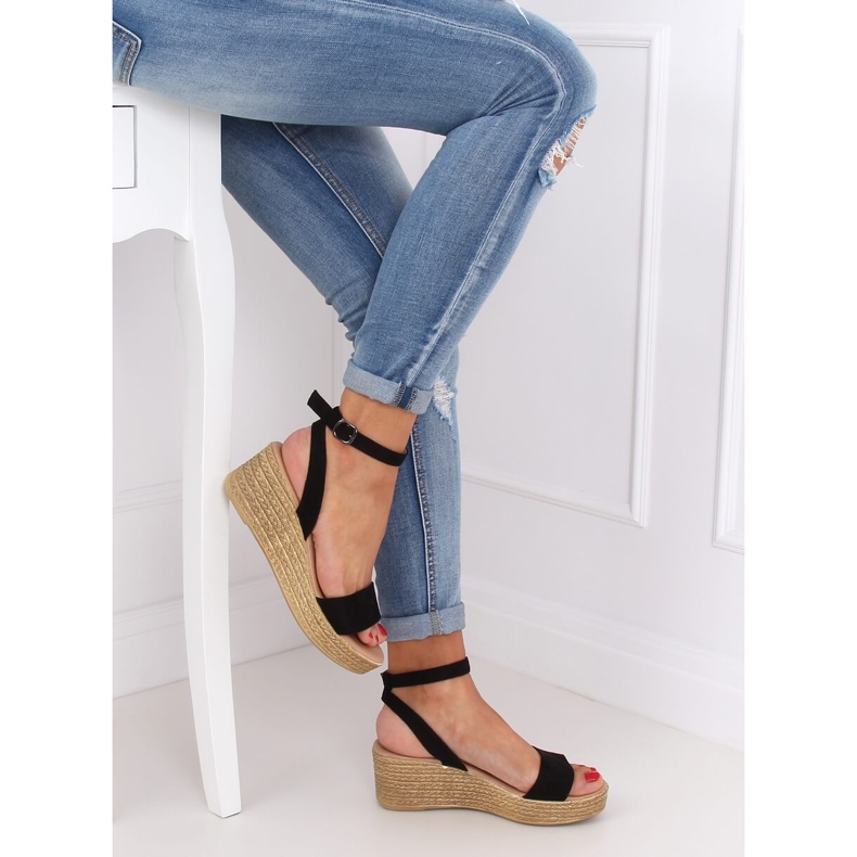 Sandalia cuña negra 019-18 Negro 2