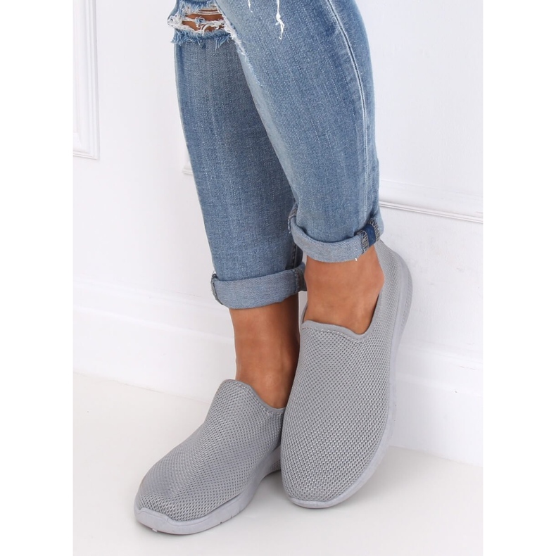 Zapatilla deportiva gris 7079 Gris 2