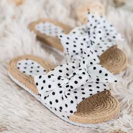 Small Swan Zapatillas de moda con un lazo blanco 1 Small Swan Zapatillas de moda con un lazo blanco 1