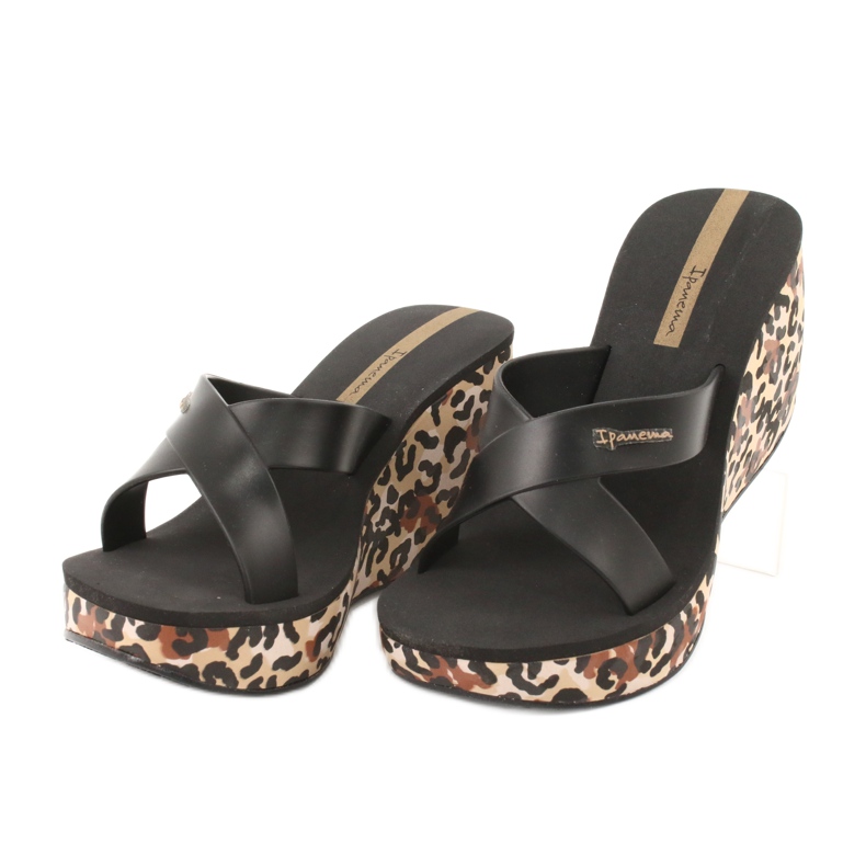 Pantuflas con cuña de mujer Ipanema 82856 marrón negro 2