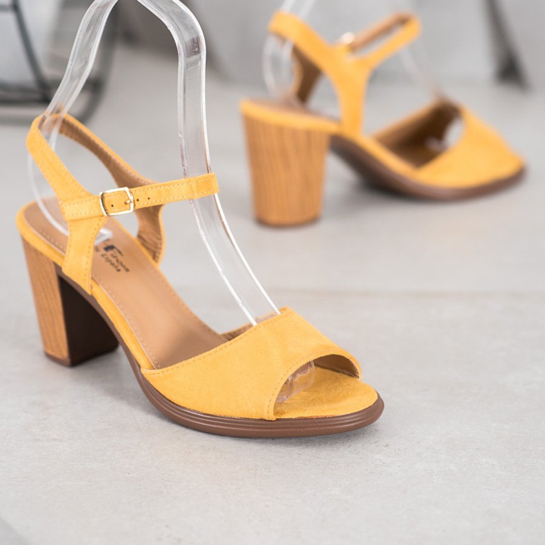 SHELOVET Sandalias de ante amarillas amarillo 2