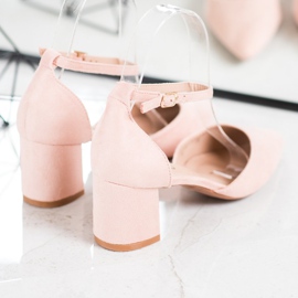 SHELOVET Zapatos de salón clásicos con hebilla rosado 1