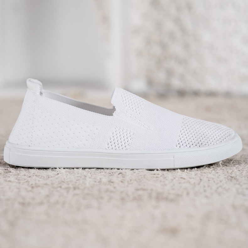 Slipons blancos de MCKEYLOR 1
