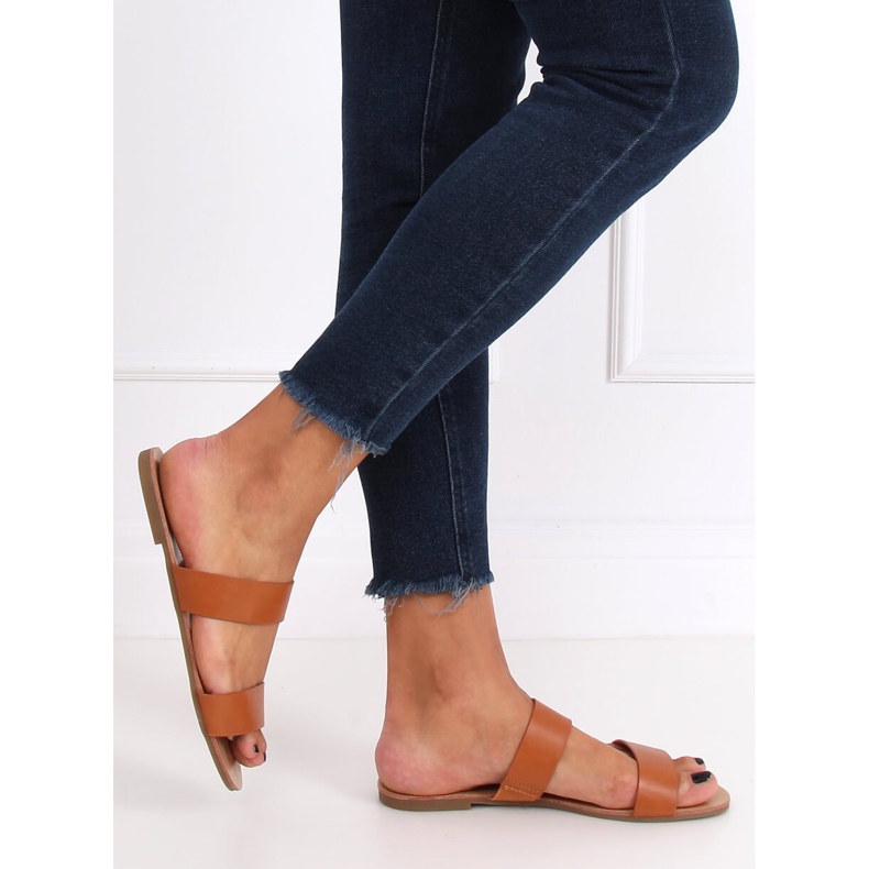 Pantuflas simples camel S060074 Camel marrón 1