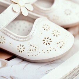 Apawwa Bailarinas para niños en Velcro Kwiatuszek White Flored blanco 4