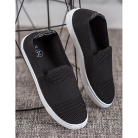 Slipons negros de MCKEYLOR 3