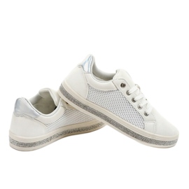 Zapatillas blancas decoradas con circonitas 1153-Y blanco 3