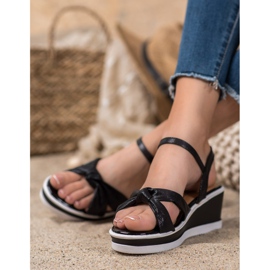 SHELOVET Sandalias de cuña brillantes negro 1