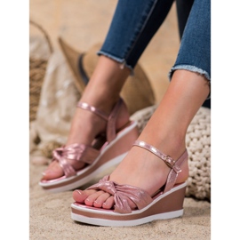 SHELOVET Sandalias de cuña brillantes rosado 3