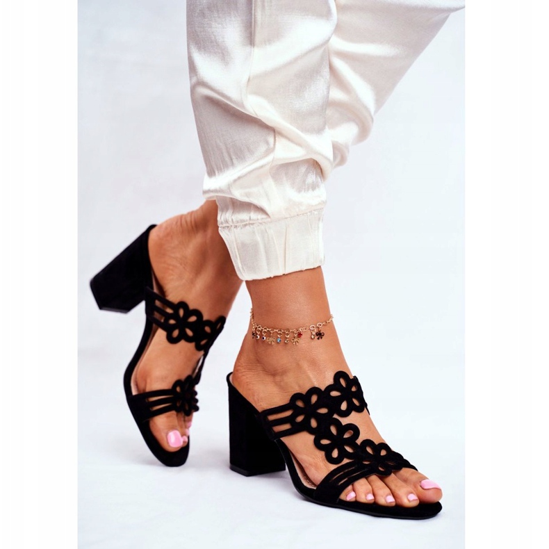 Pantuflas de Mujer Elegantes en un Bar Sergio Leone Negro SK031 2