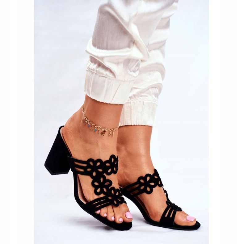 Pantuflas de Mujer Elegantes en un Bar Sergio Leone Negro SK031 1