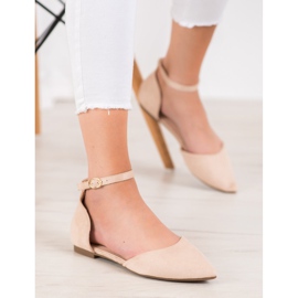 Diamantique Zapatos de salón clásicos con hebilla marrón 1