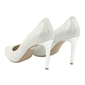 Bombas en el espinto C-456/67 White con patrones metálicos blanco 3
