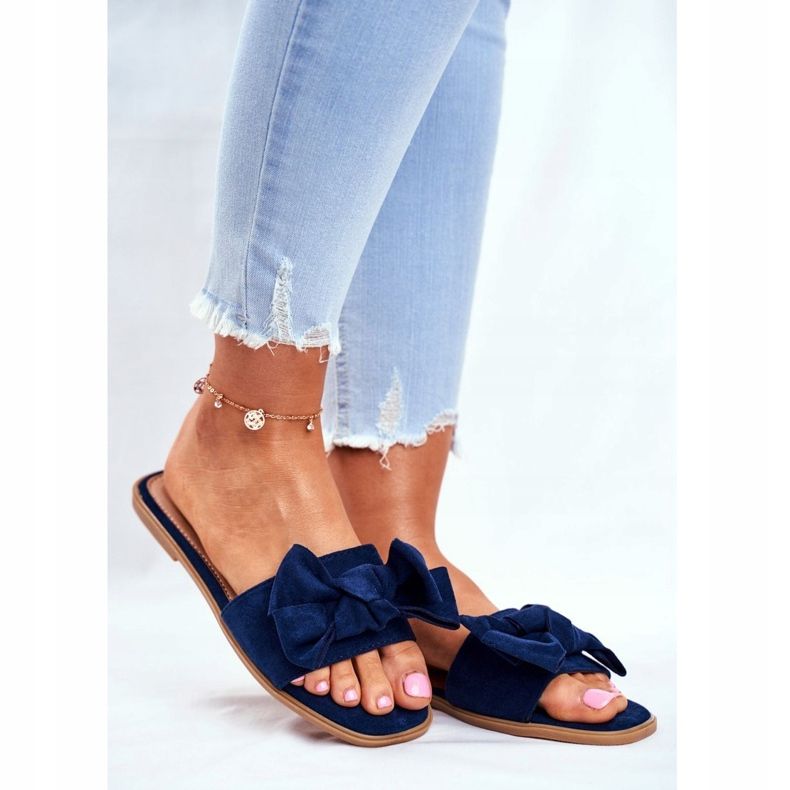 Pantuflas de mujer de Malasia con lazos azul marino 1