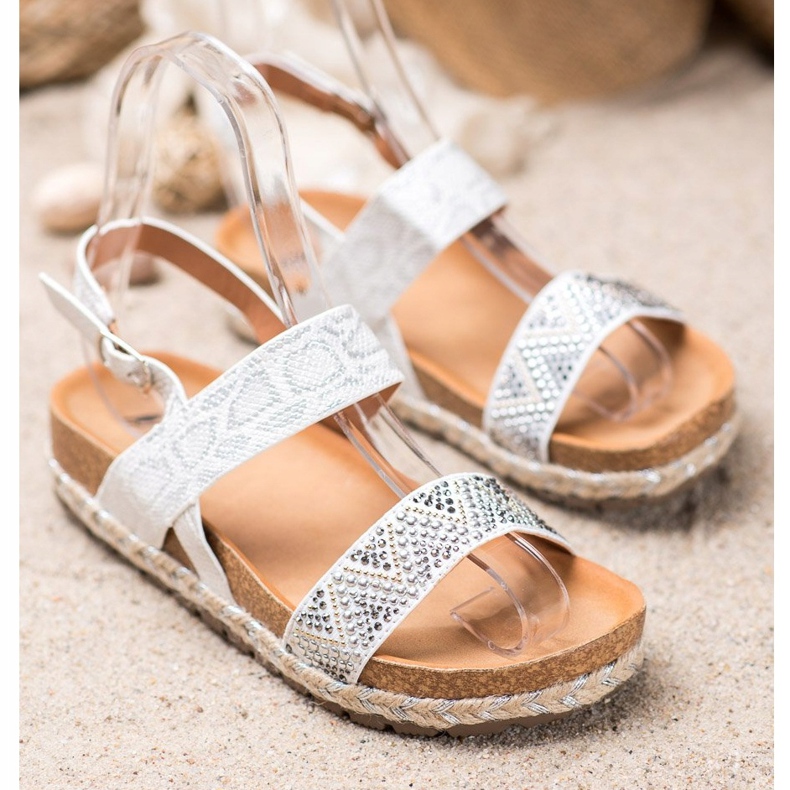 SHELOVET Sandalias blancas de moda blanco 1