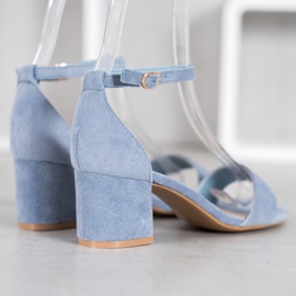 Nio Nio Sandalias cómodas en una barra azul 3