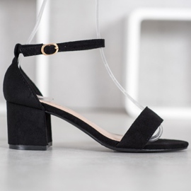 Nio Nio Sandalias cómodas en una barra negro 2