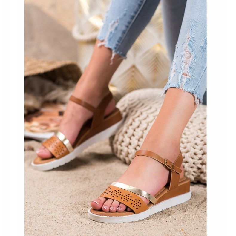 Renda Sandalias de cuña con cuero ecológico marrón 1