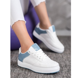 SHELOVET Zapatos con estilo en la plataforma blanco 2