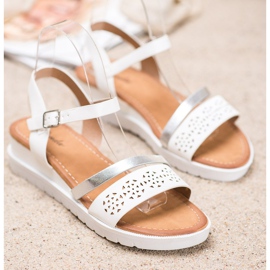 Renda Sandalias de cuña con cuero ecológico blanco 1 Renda Sandalias de cuña con cuero ecológico blanco 1