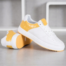 SHELOVET Zapatos con estilo en la plataforma blanco 4