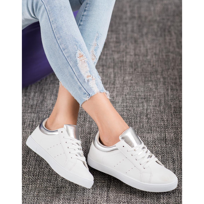 Zapatos deportivos blancos gris 2 Zapatos deportivos blancos gris 2