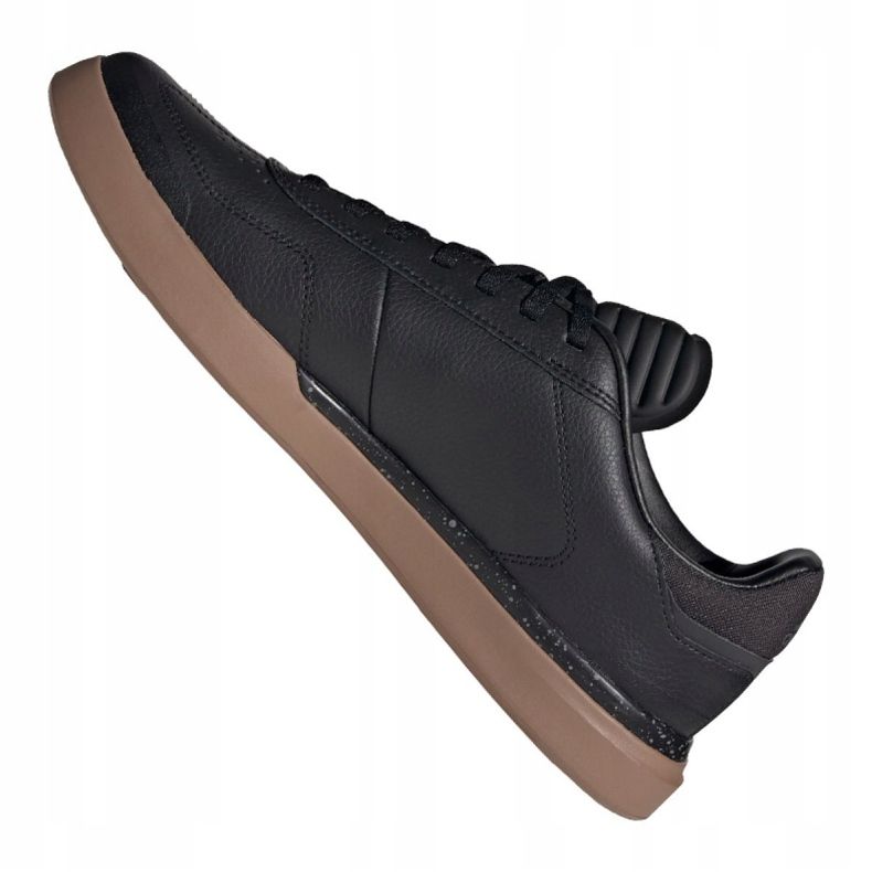 Adidas Sleuth Dlx M EG4614 negro 2