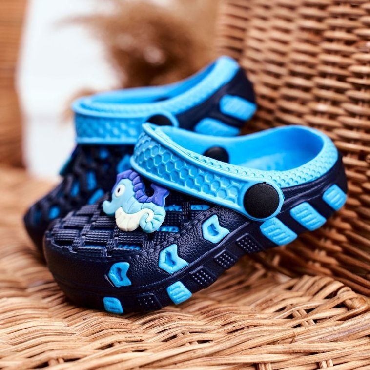 Pantuflas Infantiles Foam Crocs Black Seahorse Casper negro azul 1