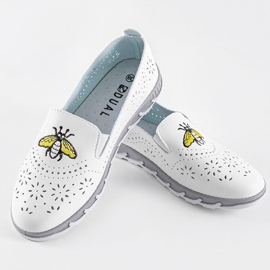Zapatillas blancas caladas con la inscripción JH81172-1 blanco 2