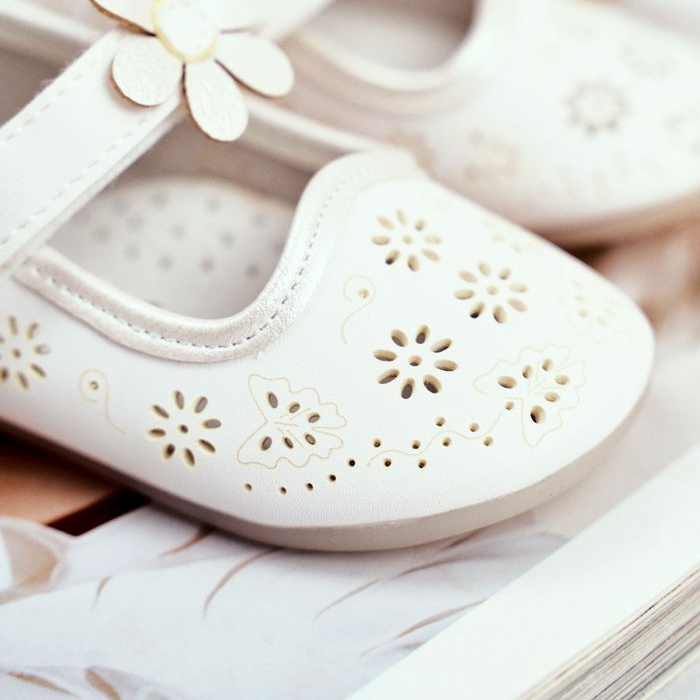 Apawwa Bailarinas para niños en Velcro Kwiatuszek White Flored blanco 2 Apawwa Bailarinas para niños en Velcro Kwiatuszek White Flored blanco 2