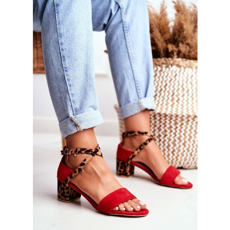 Sandalias Lu Boo Red Panther On The Post Dora rojo 1 Sandalias Lu Boo Red Panther On The Post Dora rojo 1