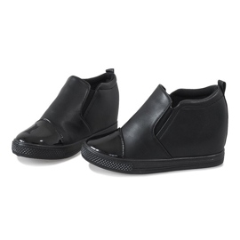 Zapatillas negras en la cuña DD409-1 negro 3